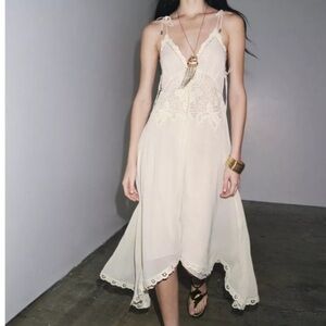 Elegant Cream Lace Dress